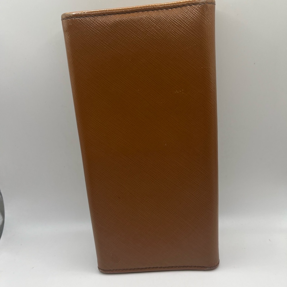 SALVATORE FERRAGAMO Beautiful Large compact Beige wallet/Italy - Picture 3 of 7